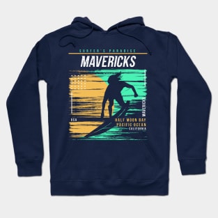 Retro Surfing Mavericks Beach Half Moon Bay California // Vintage Surfer Beach // Surfer's Paradise Hoodie